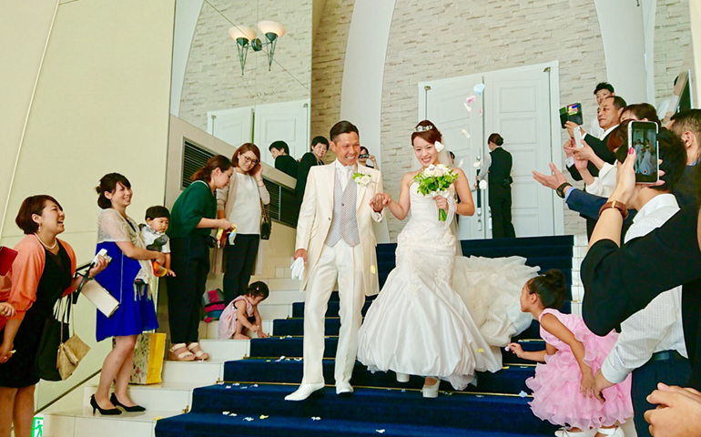 新郎様から新婦様へのサプライズwedding 少人数結婚式 挙式 ルクリアモーレ福井